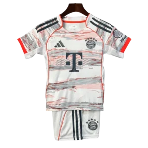 conjunto niÑo fc bayern munich 2025/26 (copia)