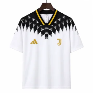 camiseta juventus adidas con detalles dorados