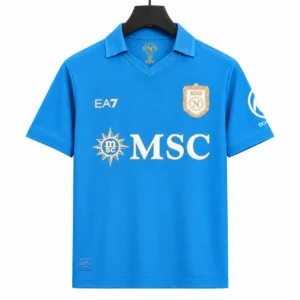 camiseta azul del napoli en percha