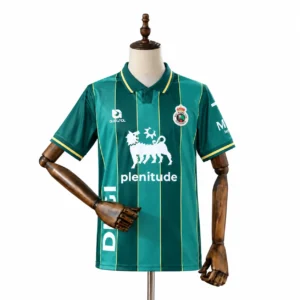 camiseta verde del racing en maniquí