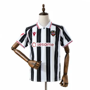 Catálogo LaGrada maillot rayado del levante ud en maniquí